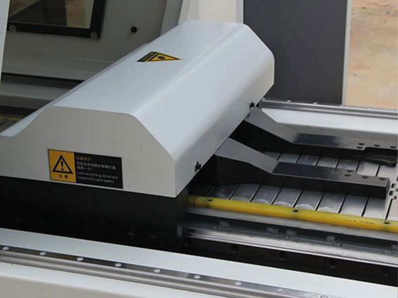 Automated busbar fabrication machine